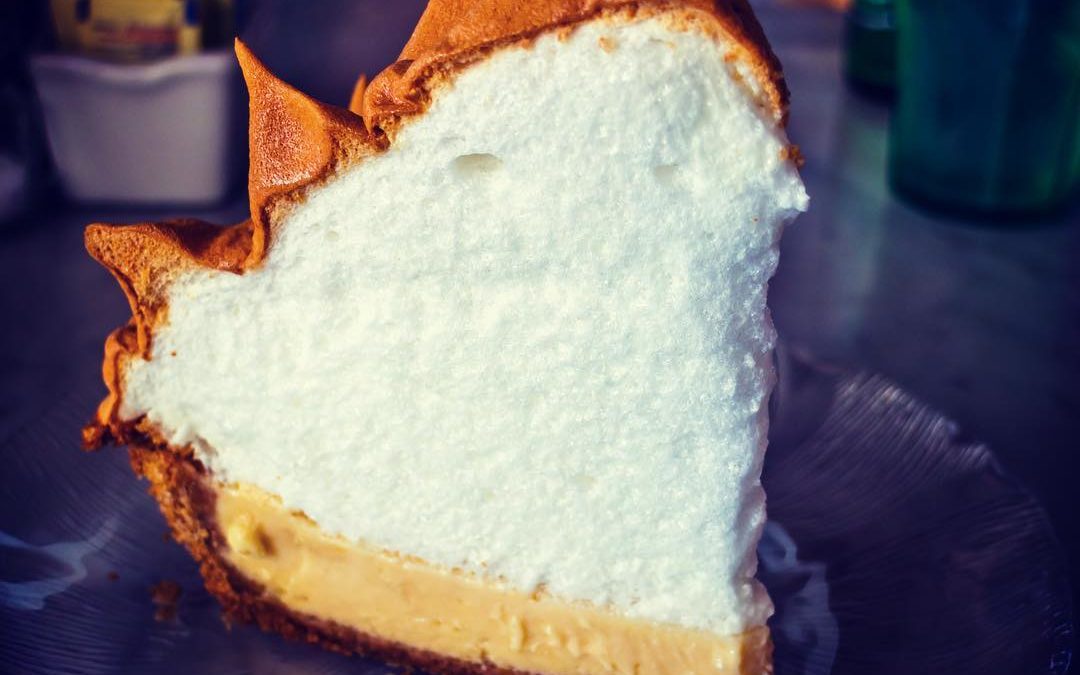 I think I’ll have some Key Lime with my Meringue 
#keylimepie #meringue #keylime…