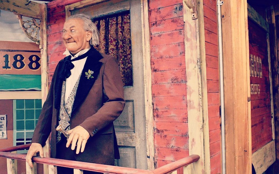 Dr Feelgood wishes you a Happy Weekend.
#drfeelgood #walldrug #walldrugstore #s…