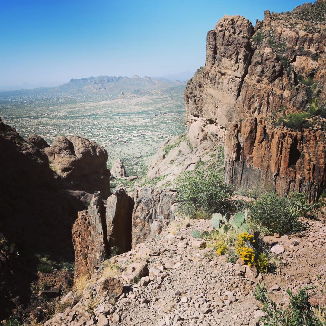This hike in the Superstition Mountains changed our lives when we first hiked Si…