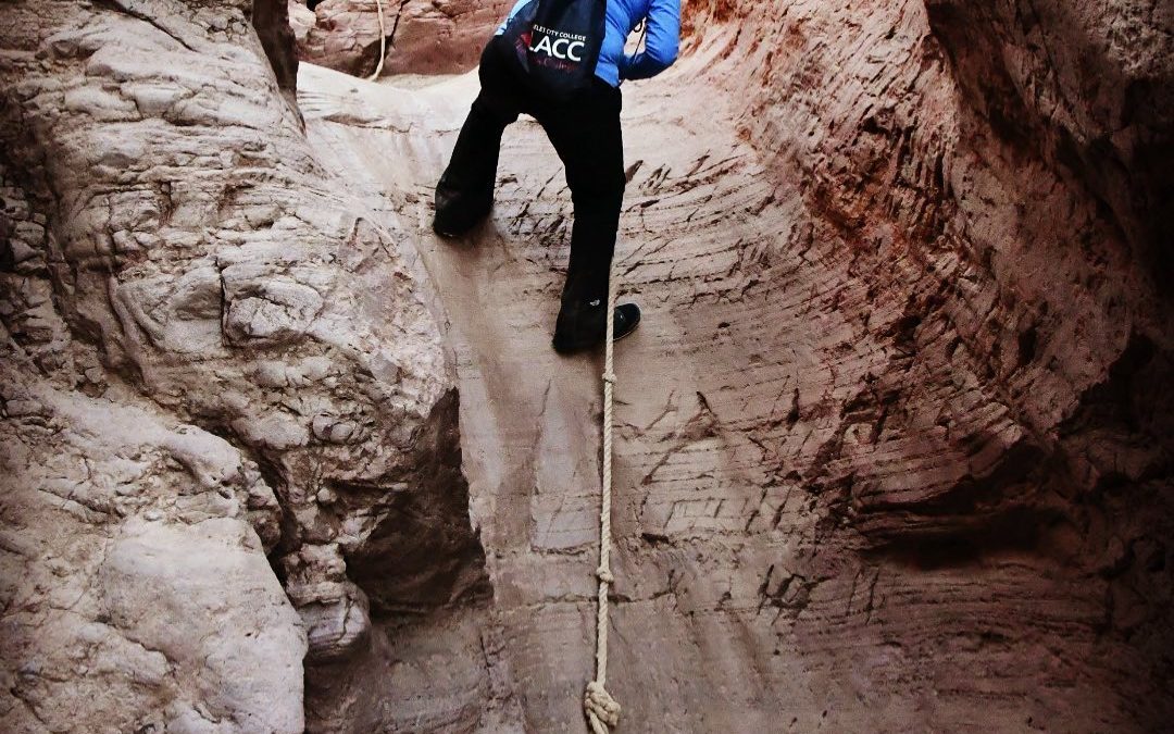 SARA’s Crack Hike in Lake Havasu is one of my favs. Did it two years ago with fr…