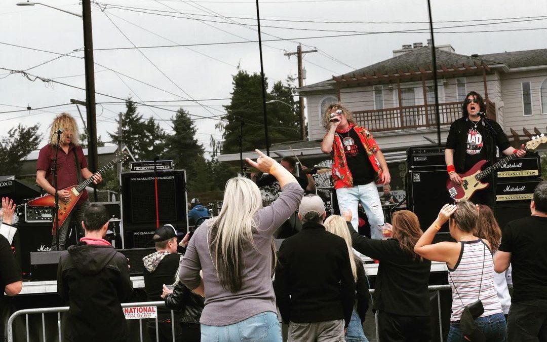 Sammy and Elvis (tributes) on a not so sunny Sunday Afternoon.  Didn’t matter. C…