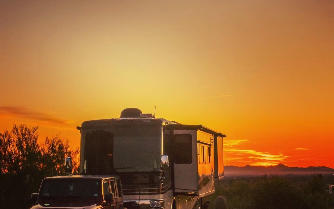 And the sun sets on another weekend. Hope you have a great week :) #sunset #rvli…