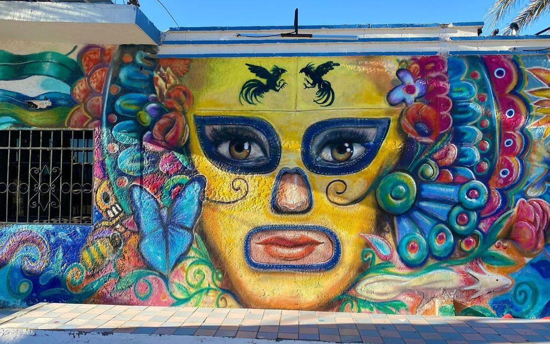 I love murals. We have been finding some great ones in Puerto Penasco!  #murals …