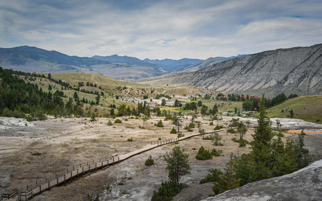 Frontier Sentinels: Fort Yellowstone