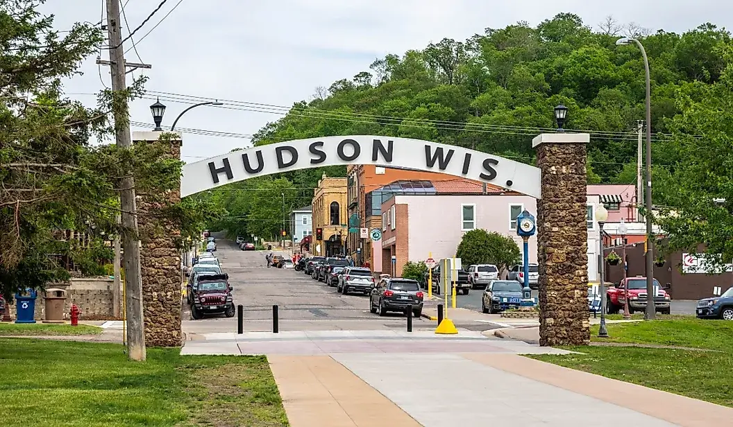 9 Most Comfortable Wisconsin Towns For Seniors For 2025