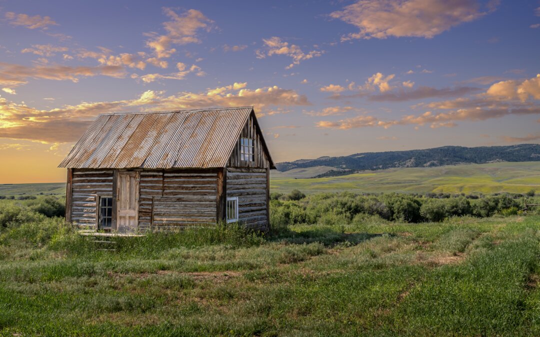 Home on the Range: Old Wooden Homestead House in White Sulphur