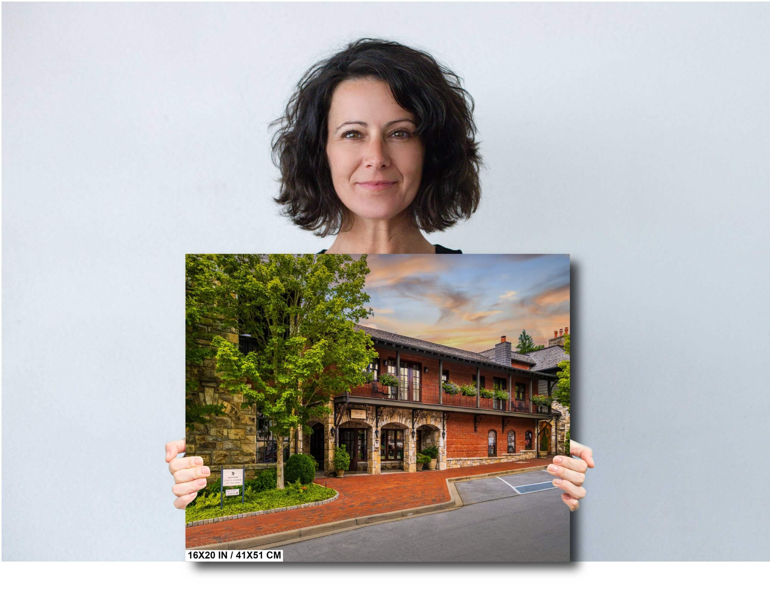 Tranquil Entry: Welcoming Vibes at the Spa Entrance of Old Edwards Inn Diagram
